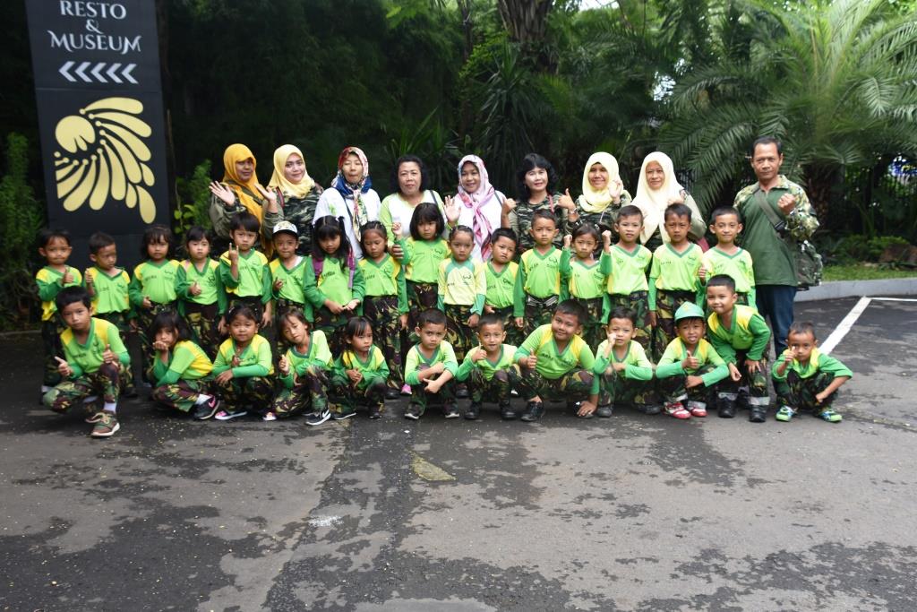 Kunjungan TK Kartika III-39 Salatiga ke PT. Nissin Biskuit